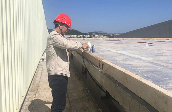 amplificador de sinal-est&aacute;-instalado-na-base de reprodu&ccedil;&atilde;o.-Cobertura de sinal-&aacute;rea completa-02